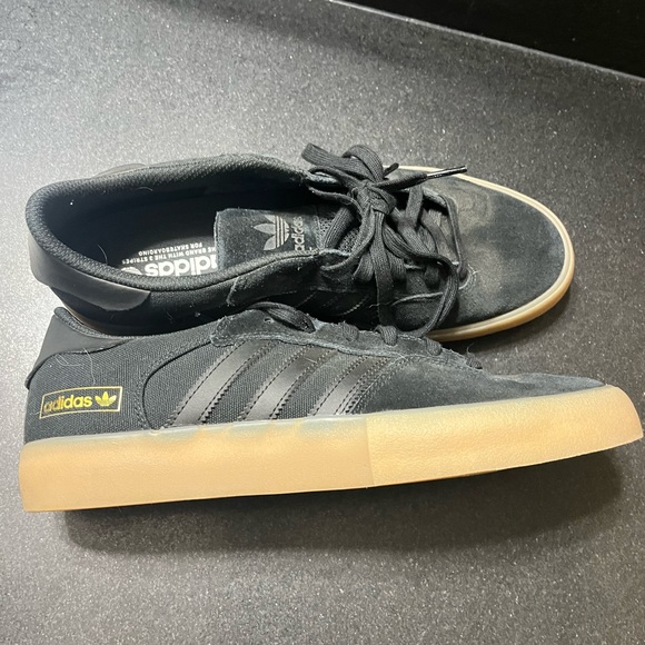 Adidas Sneaker 11 1/2 Black Suede - Picture 2 of 7
